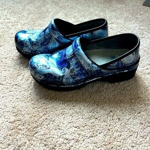 Dansko Women's LT Professional Clog Paisley design